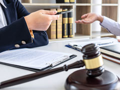 不發(fā)工資告到法院，廣州勞動糾紛律師為你解析維權之道